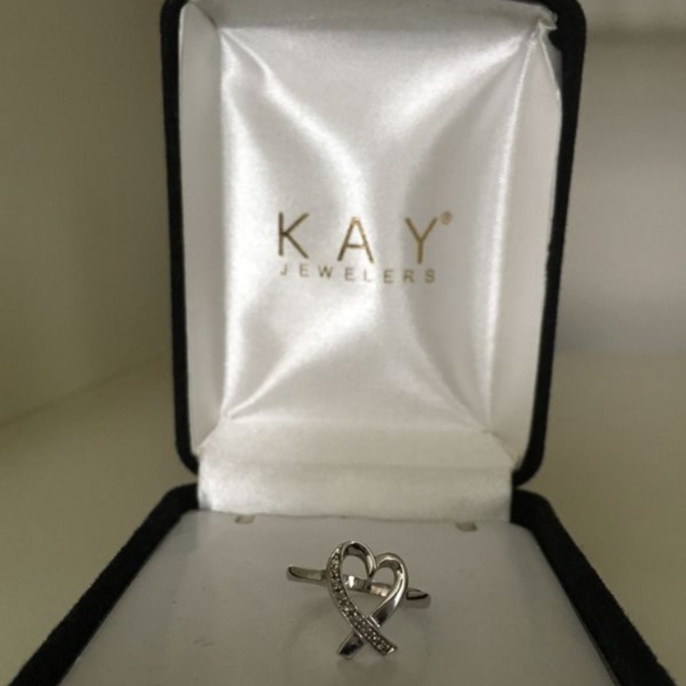 Mary Kay Silver Heart Ring